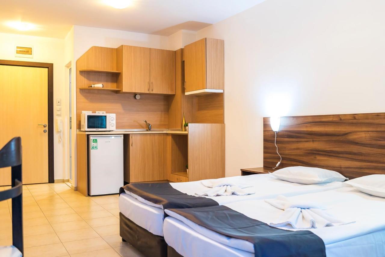 Apartments In Hotel Admiral Plaza Sunny Beach Exterior photo